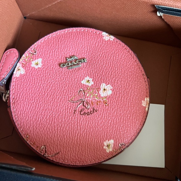 Coach coin pouch - Picture 1 of 4